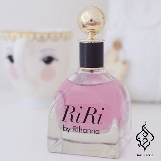 عطر ری ری ریحانا