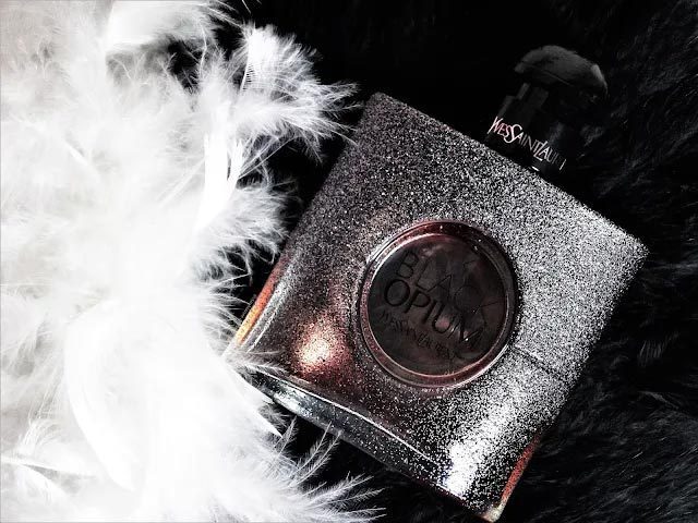 عطر وای اس ال بلک اوپیوم فلورال شوک ysl black opium floral shock